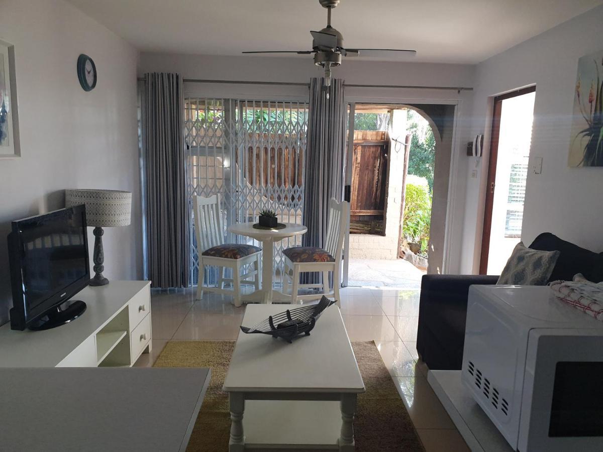Hotel 32 on Mendoza Durban Exterior foto
