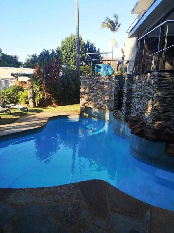 Hotel 32 on Mendoza Durban Exterior foto